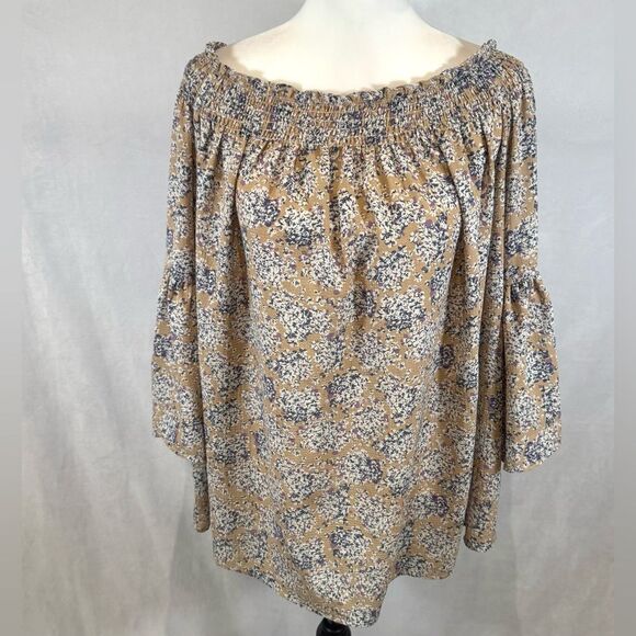 Mocha ditsy floral on or off shoulder oversized ditsy floral top size medium - Picture 2 of 7